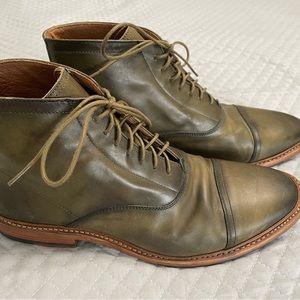 EUC Frye Men’s Paul Lace Up Boot in Olive Green Leather, Sz 10.5, Retail 328